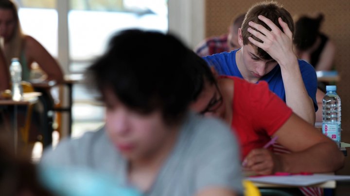 Less Educated French ‘less educated than other Europeans’