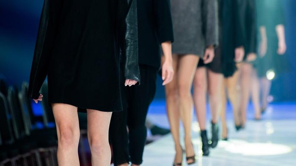 France bans super-skinny models in anorexia clampdown | Al-Rasub